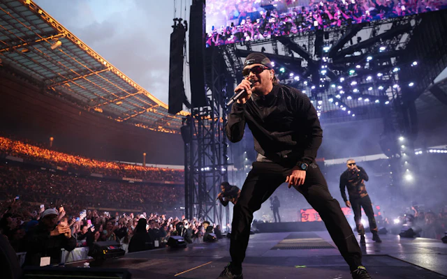 La Street on JuL's Stade de France setlist
