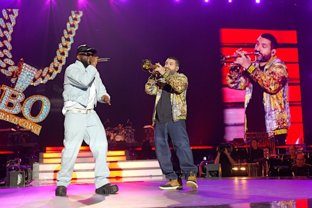 Davido sets the Gala des Pièces Jaunes on fire